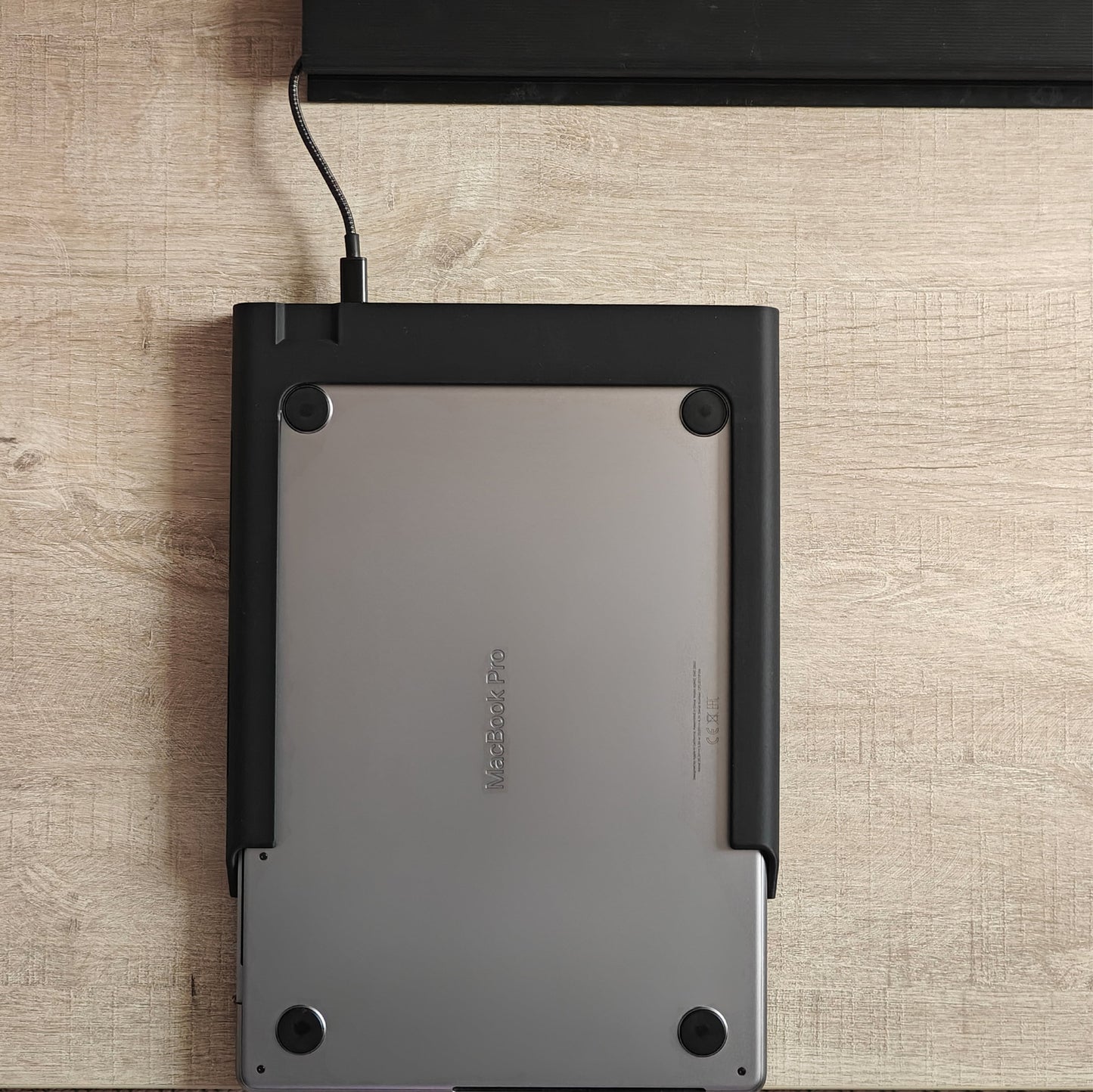 SlideUnder – Pro (Macbook)