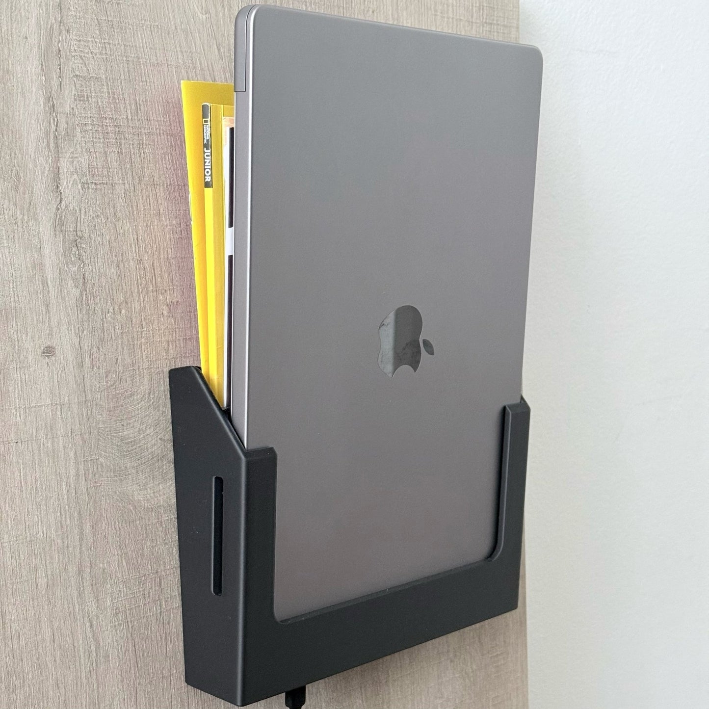 SlideWall Standard (Macbook) - DockedByDesign