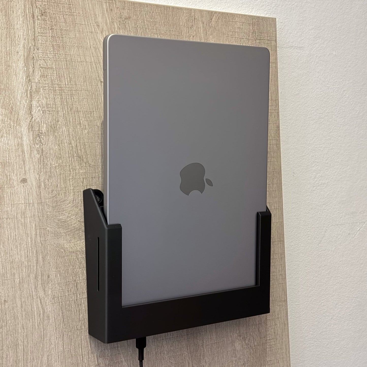 SlideWall Standard (Macbook) - DockedByDesign